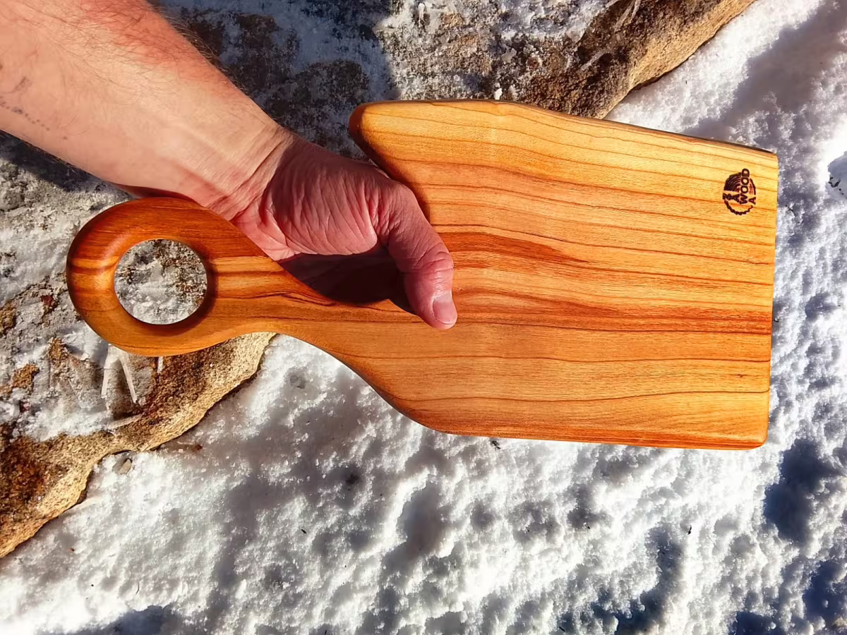 Prkénko ze staré třešně „Proudy času“